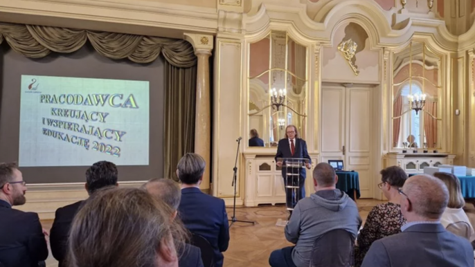 Pracodawca Kreujący i Wspierający Edukację 2022. Cztery firmy nagrodzone „Łódzkimi łabędziami" / fot. Gastronomik Łódź 