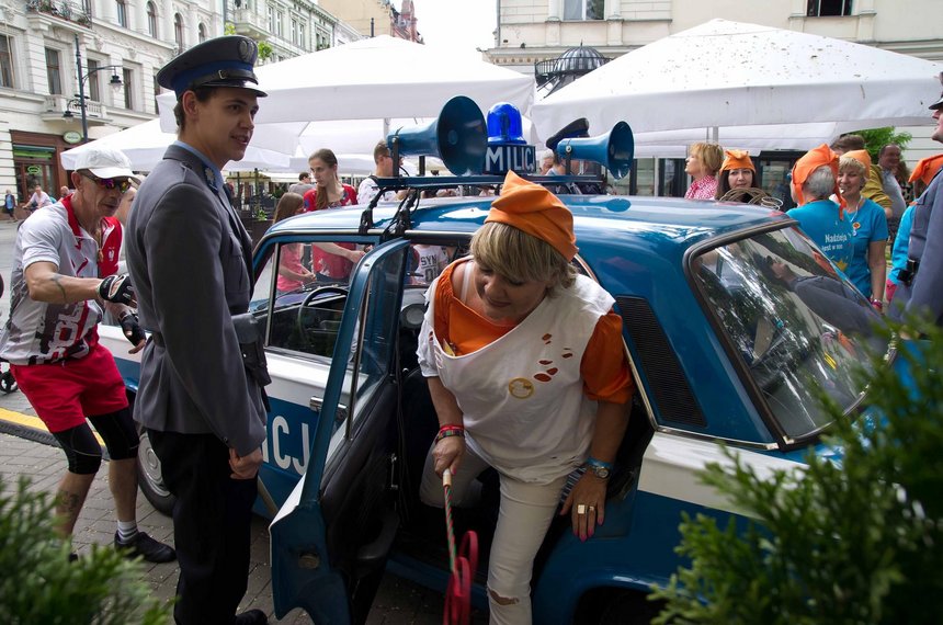 "Zgarnięcie" i arsztowanie, czyli odsiadka 48 godzin, bardzo popularny sposób represji stosowany przez Milicję Obywatelską wobec protestujacej opozycji demokratycznej fot. Archiwum UMŁ (4.06.2019)