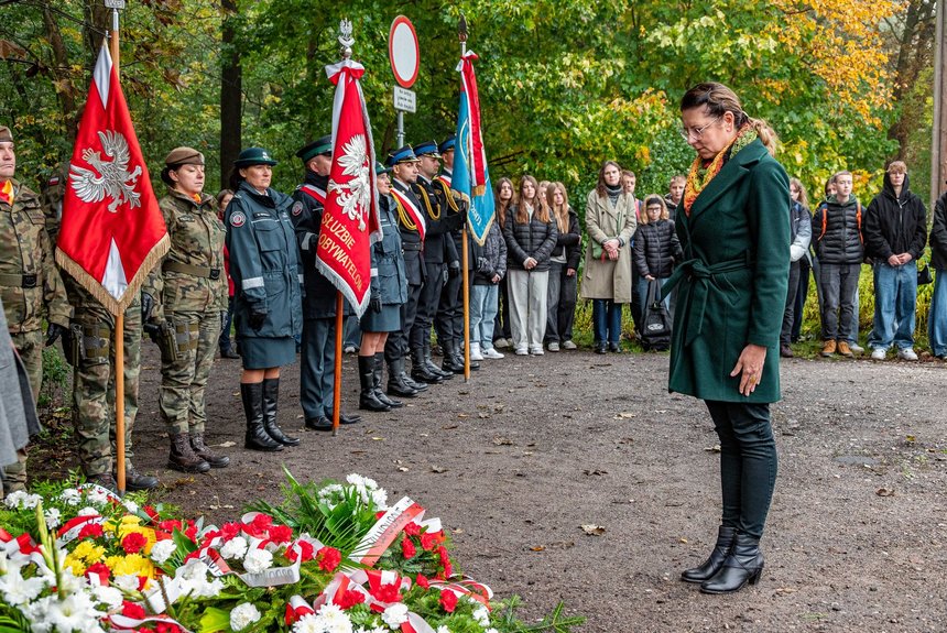 Dr Katarzyna Czekaj - Kotynia z Muzeum Tradycji Niepodległościowych w Łodzi. Fot. P. Wacławiak, UMŁ.