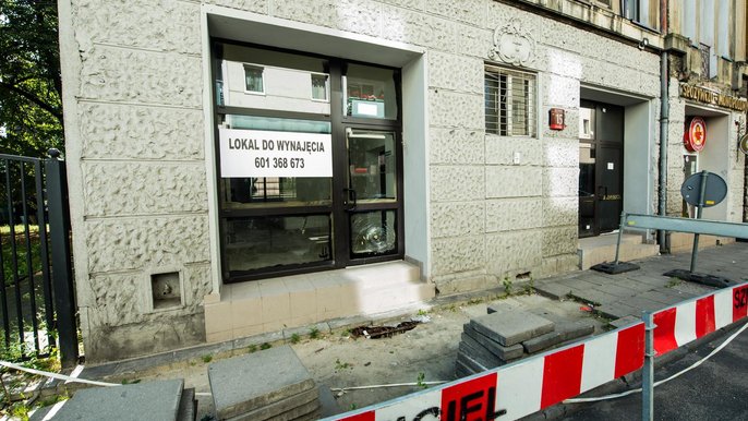 Miasto walczyło ze sklepami sprzedającymi dopalacze m.in. poprzez blokowanie dostępu do lokali Miasto walczyło ze sklepami sprzedającymi dopalacze m.in. poprzez blokowanie dostępu do lokali - fot. arch. UMŁ