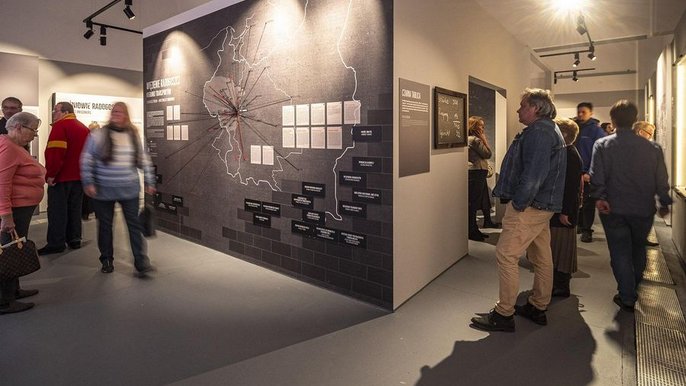 Nową wystawę Muzeum Tradycji Niepodległościowych będzie można obejrzeć on-line. Ekspozycję otwarto w lutym br. Nową wystawę Muzeum Tradycji Niepodległościowych będzie można obejrzeć on-line. Ekspozycję otwarto w lutym br. - fot. Stefan Brajter/Archiwum UMŁ