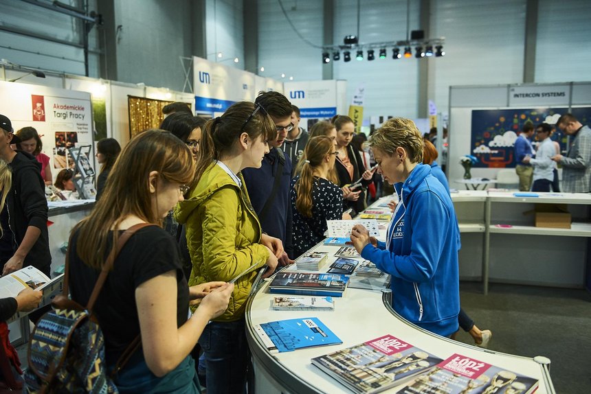 130 polskich i międzynarodowych firm, największych pracodawców z regionu łódzkiego szuka pracowników wśród łódzkich studentów i absolwentów fot. Radosław Jóźwiak / UMŁ