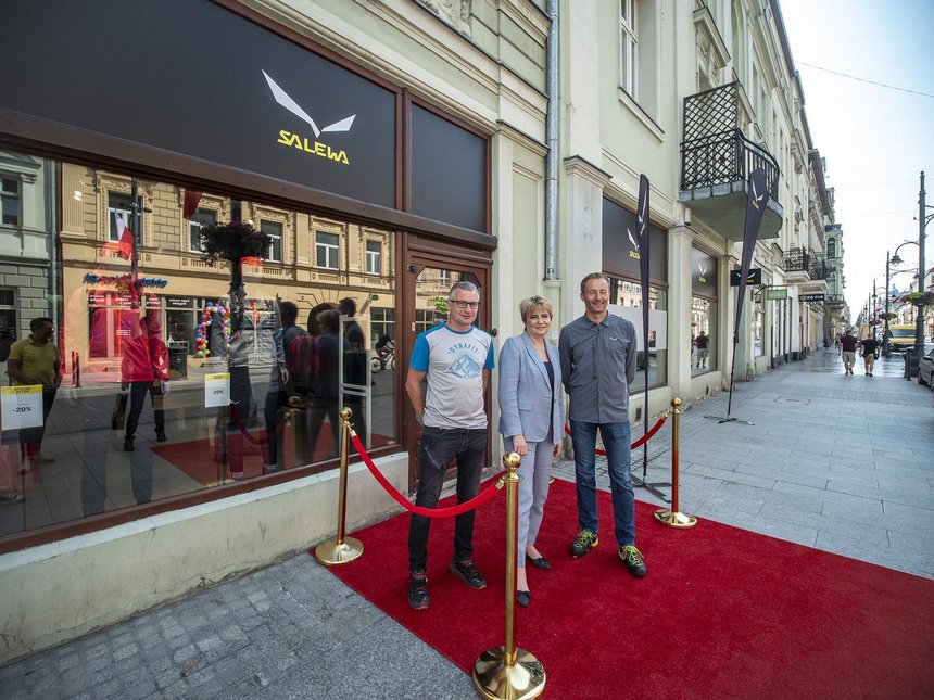 Hanna Zdanowska - prezydent Miasta Łodzi, Jarosław Daniel - firma Oberalp oraz Andrzej Radwański - właściciel Polar Sportu fot. Stefan Brajter / UMŁ