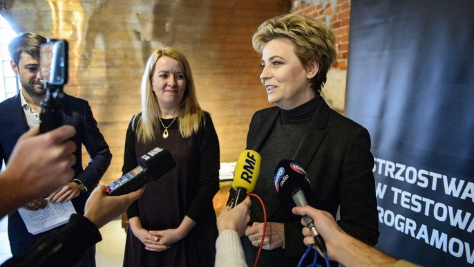 Prezydent Hanna Zdanowska przypomniała, że w branży IT pracuje w Łodzi ponad ok. 6 tys. osób. Jest to ponad 30 firm Prezydent Hanna Zdanowska przypomniała, że w branży IT pracuje w Łodzi ponad ok. 6 tys. osób. Jest to ponad 30 firm - fot. Radosław Jóźwiak / UMŁ