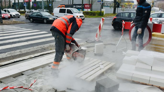 Budowa chodnika na ulicy Kasprzaka. Zbudujemy także miejsca parkingowe i przystanek autobusowy Budowa chodnika na ulicy Kasprzaka. Zbudujemy także miejsca parkingowe i przystanek autobusowy - fot. Paweł Łacheta / UMŁ